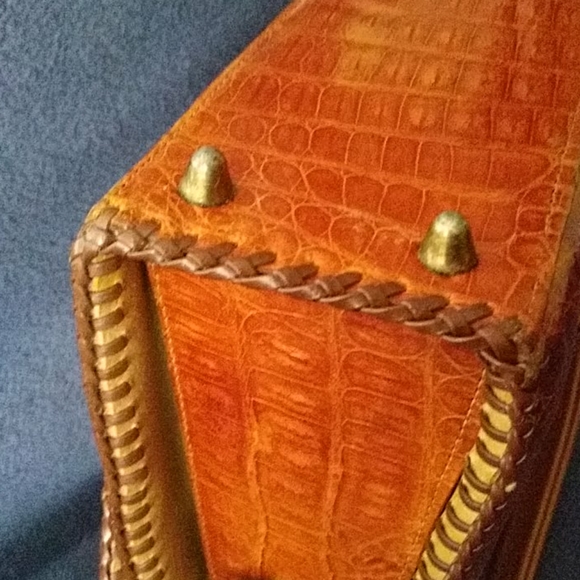 Vintage Alligator Leather Purse - Picture 7 of 8